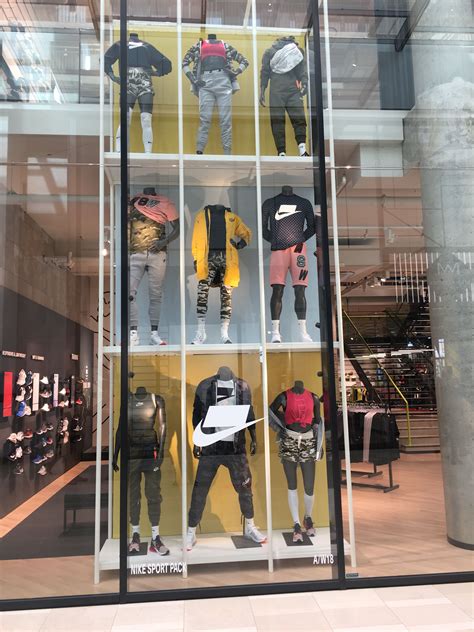 hoog catharijne winkels nike|Nike, Adidas, PUMA, New Balance & Crocs Shop .